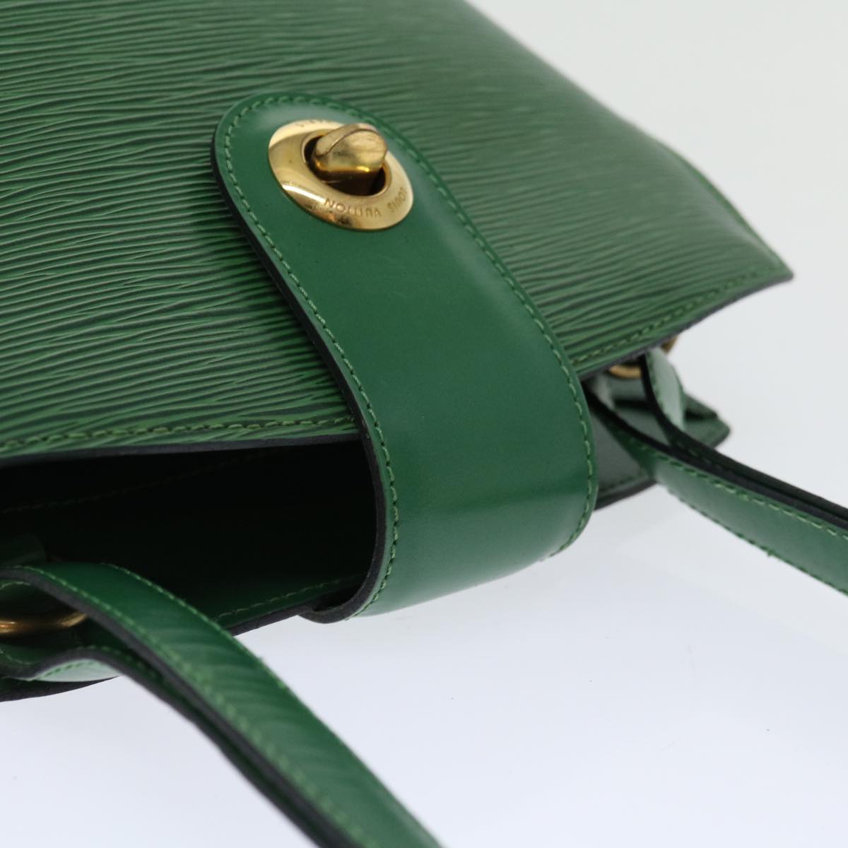 LOUIS VUITTON Epi Cluny Shoulder Bag Green M52254 LV Auth 68736