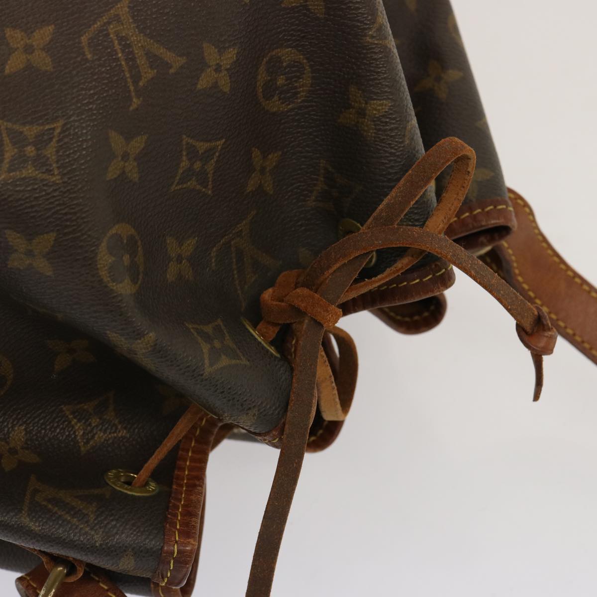 LOUIS VUITTON Monogram Petit Noe Shoulder Bag M42226 LV Auth 68753