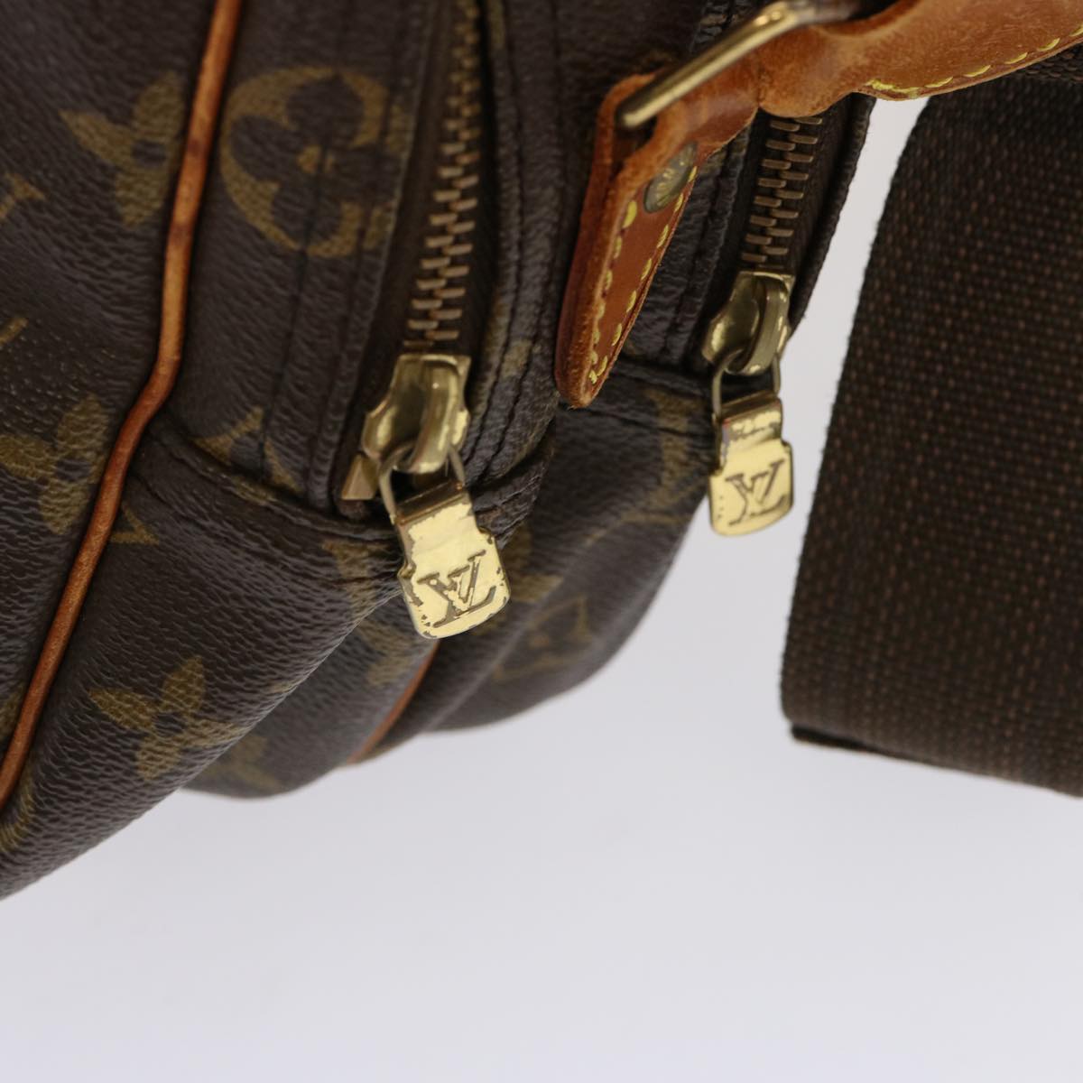 LOUIS VUITTON Monogram Reporter PM Shoulder Bag M45254 LV Auth 68801