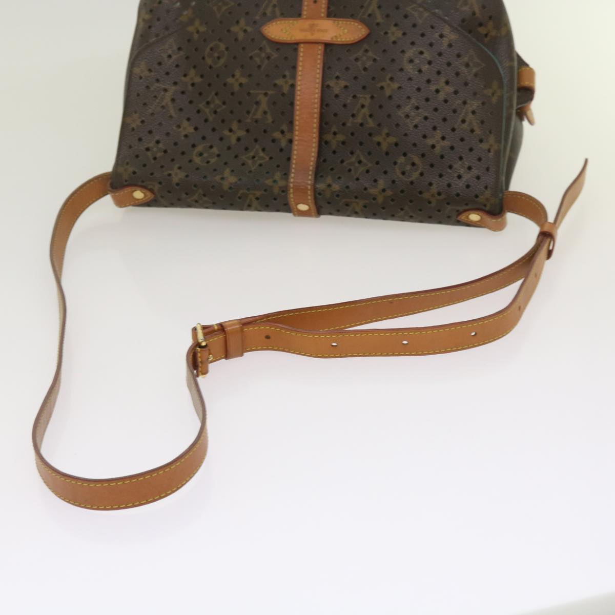 LOUIS VUITTON Monogram Perfo Saumur 30 Shoulder Bag M93998 LV Auth 68806A