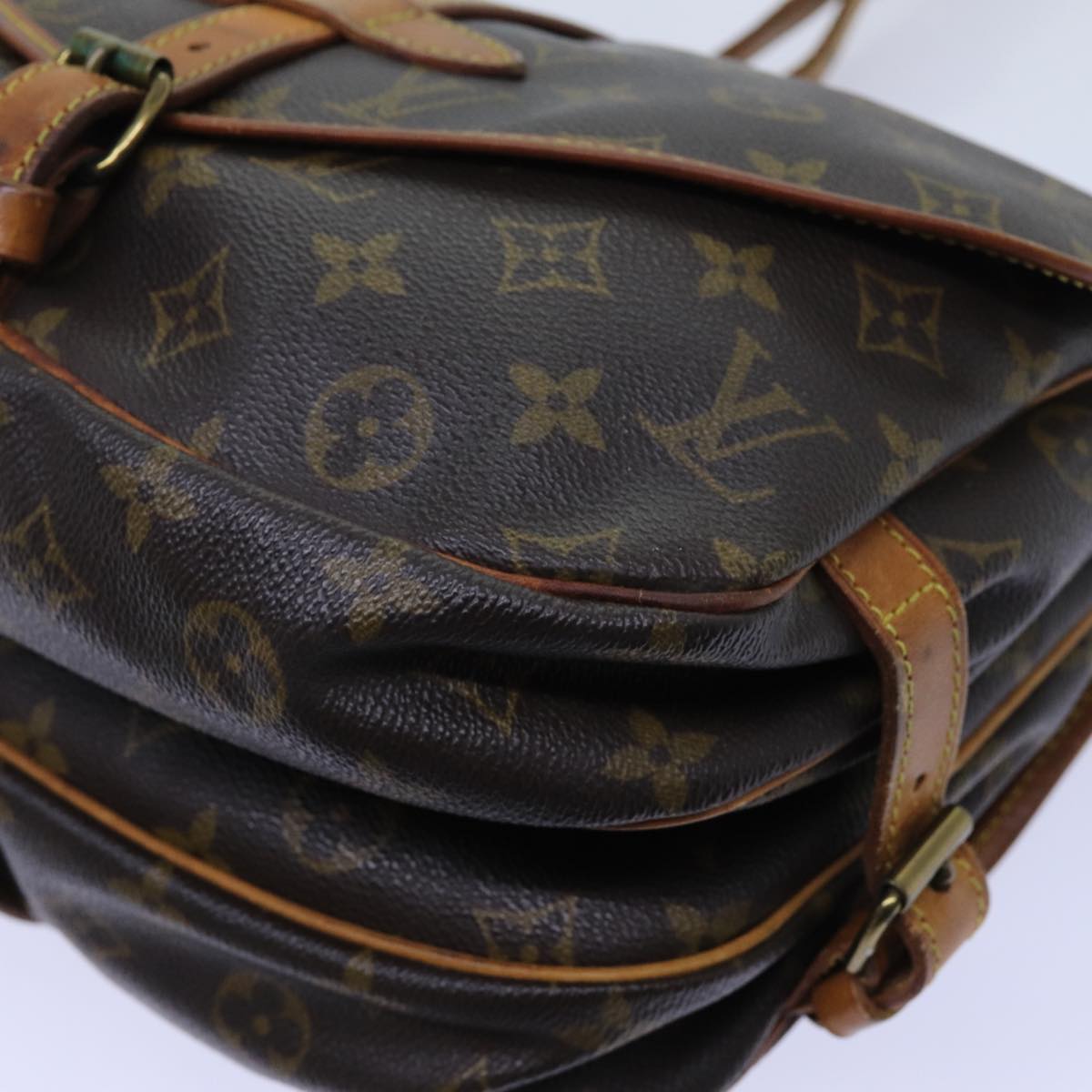 LOUIS VUITTON Monogram Saumur 30 Shoulder Bag M42256 LV Auth 68910