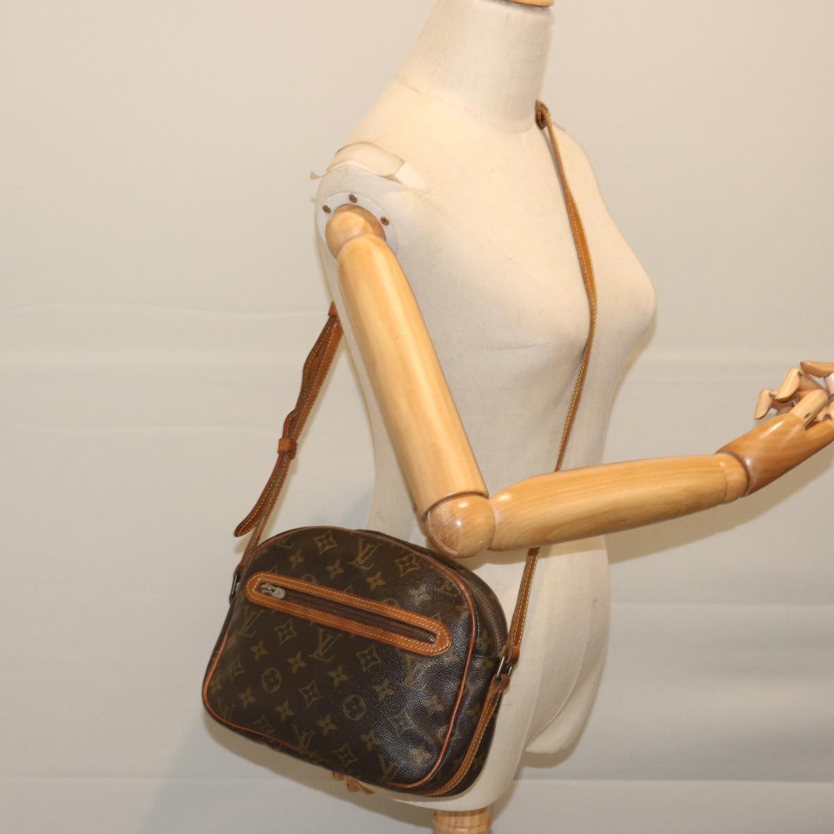 LOUIS VUITTON Monogram Senlis Shoulder Bag M51222 LV Auth 68928