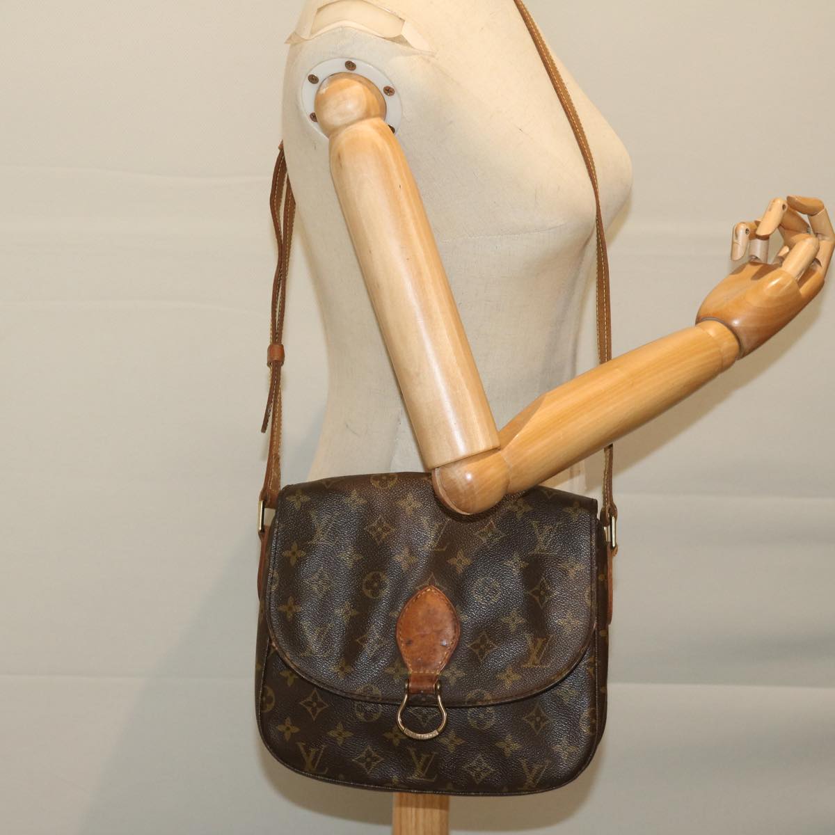 LOUIS VUITTON Monogram Saint Cloud GM Shoulder Bag M51242 LV Auth 68929