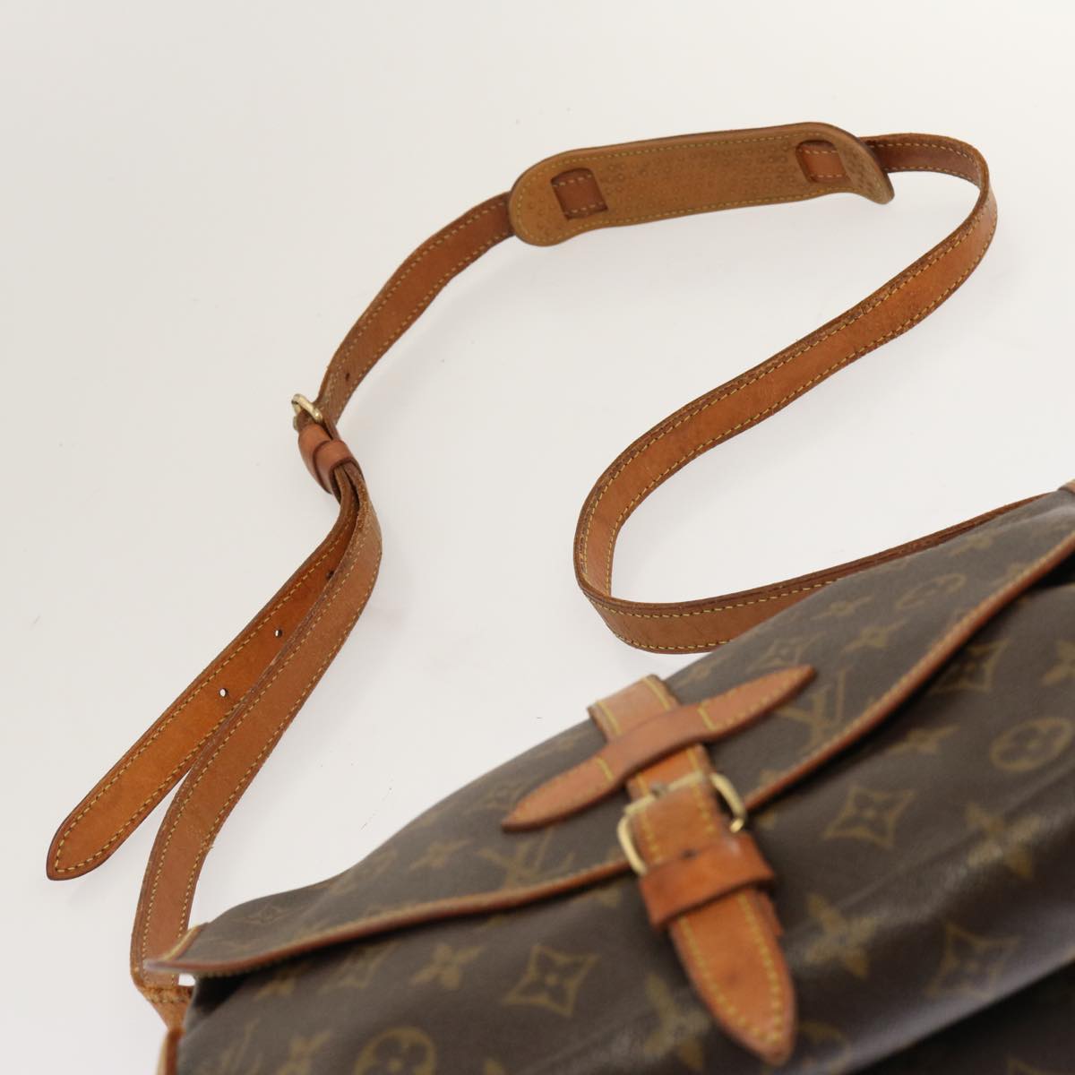 LOUIS VUITTON Monogram Saumur 30 Shoulder Bag M42256 LV Auth 68933