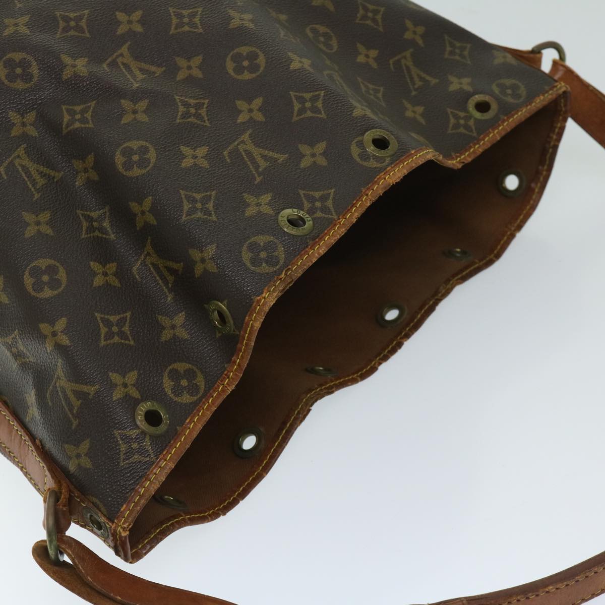 LOUIS VUITTON Monogram Noe Shoulder Bag M42224 LV Auth 68953