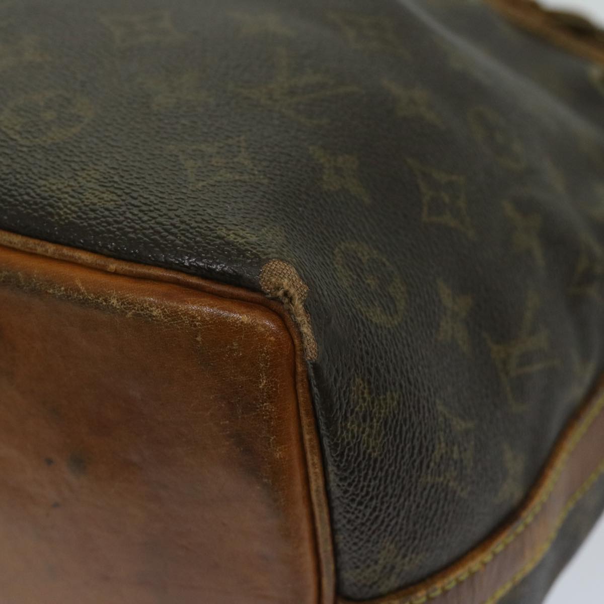 LOUIS VUITTON Monogram Petit Noe Shoulder Bag M42226 LV Auth 68954