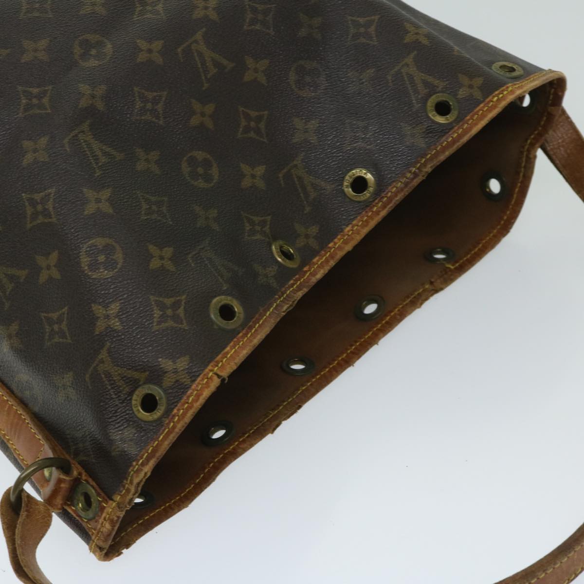 LOUIS VUITTON Monogram Petit Noe Shoulder Bag M42226 LV Auth 68954