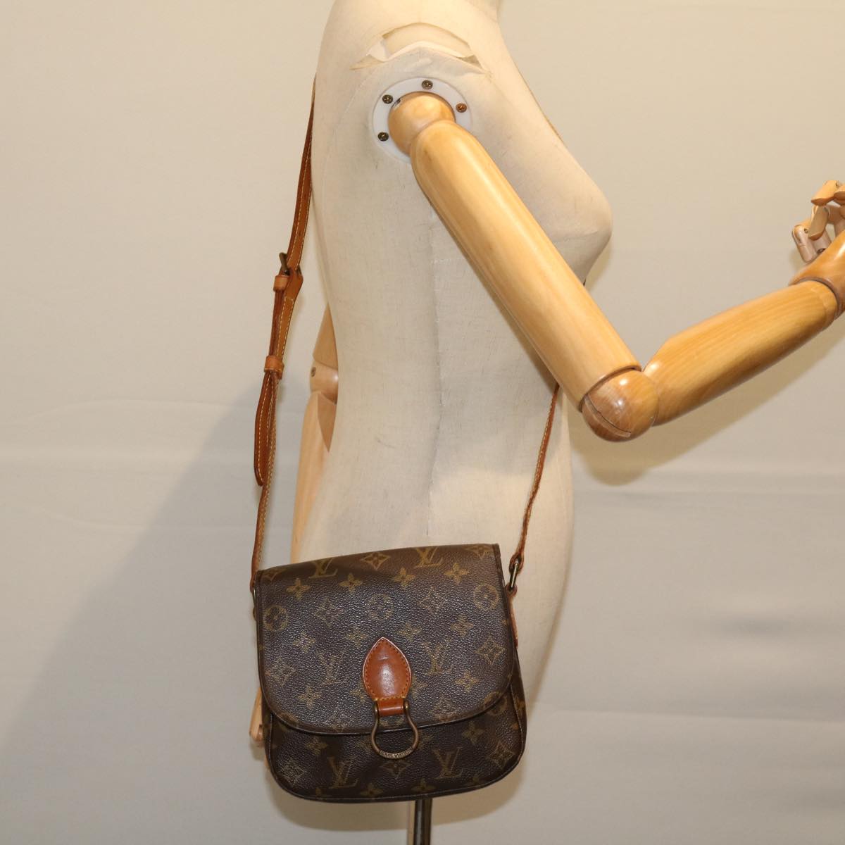 LOUIS VUITTON Monogram Saint Cloud MM Shoulder Bag M51243 LV Auth 68991