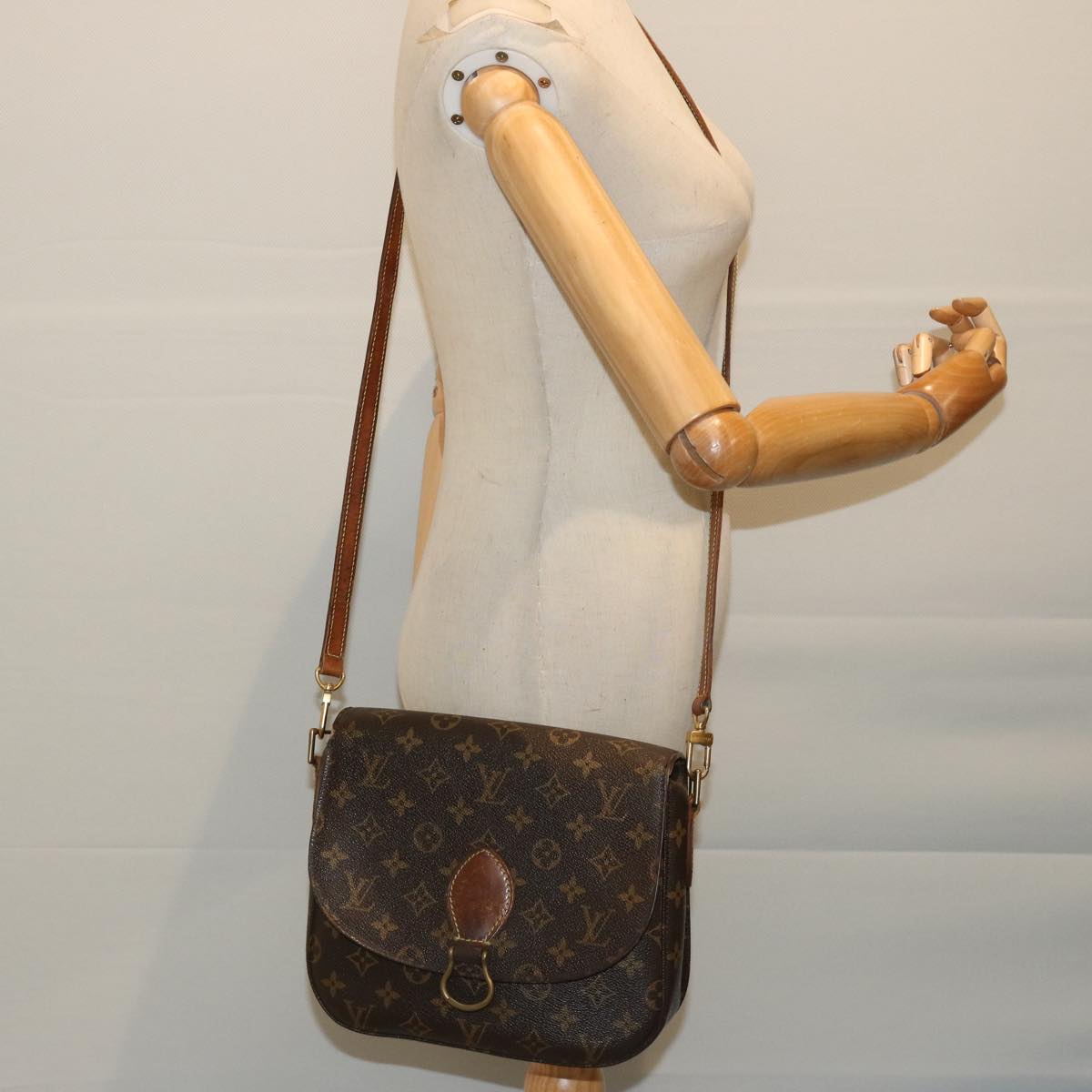 LOUIS VUITTON Monogram Saint Cloud GM Shoulder Bag M51242 LV Auth 68992