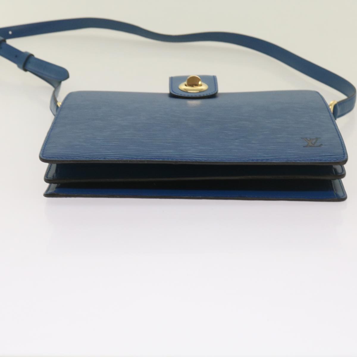 LOUIS VUITTON Epi Capuchin Shoulder Bag Blue M52345 LV Auth 68995