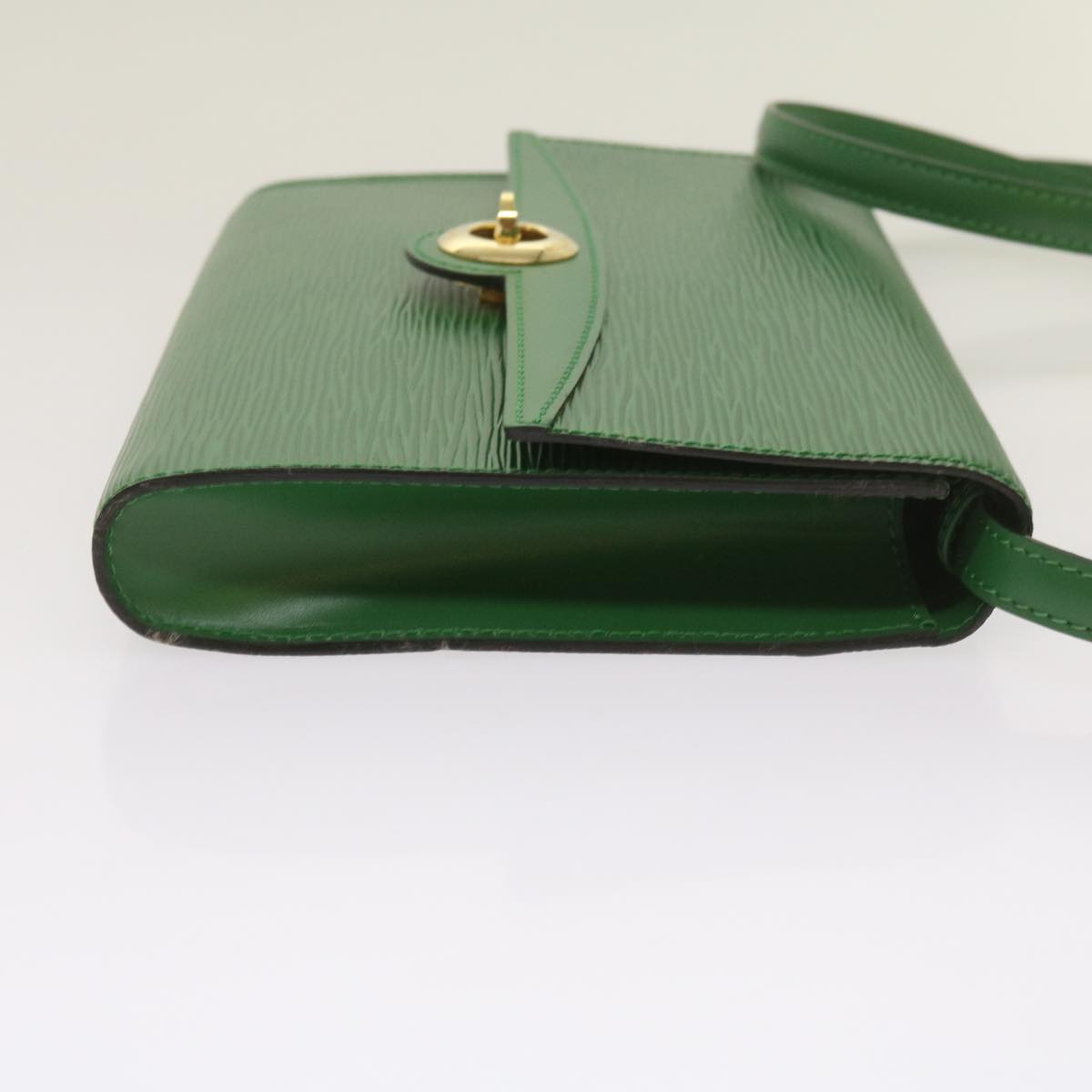 LOUIS VUITTON Epi Pochette Arche Shoulder Bag Green M52574 LV Auth 68998