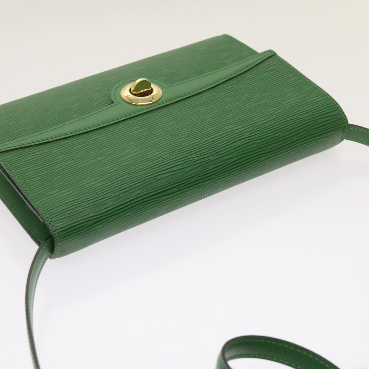 LOUIS VUITTON Epi Pochette Arche Shoulder Bag Green M52574 LV Auth 68998