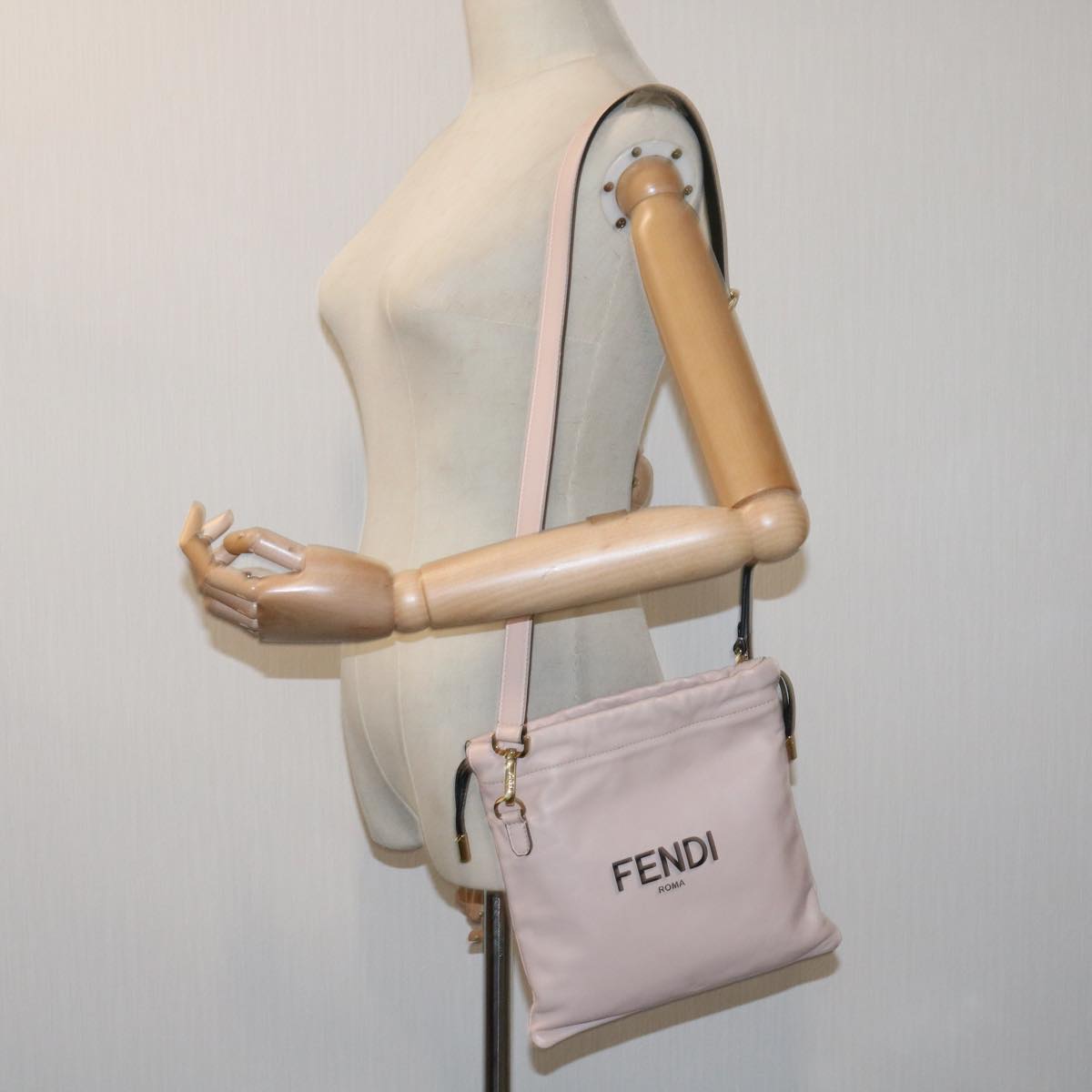 FENDI Purse Shoulder Bag Leather Beige Auth 69042A