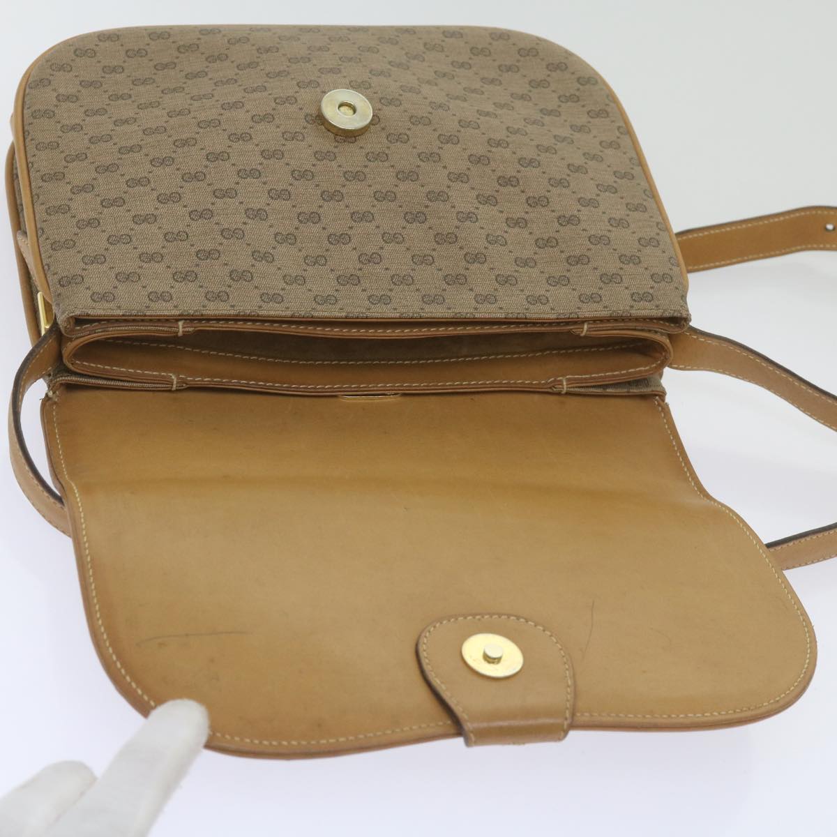 GUCCI Micro GG Supreme Shoulder Bag PVC Beige Auth 69206