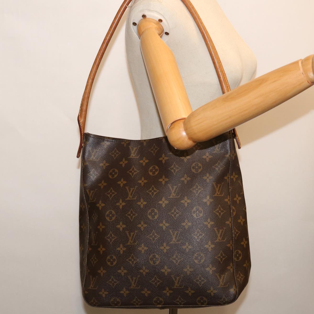 LOUIS VUITTON Monogram Looping GM Shoulder Bag M51145 LV Auth 69224