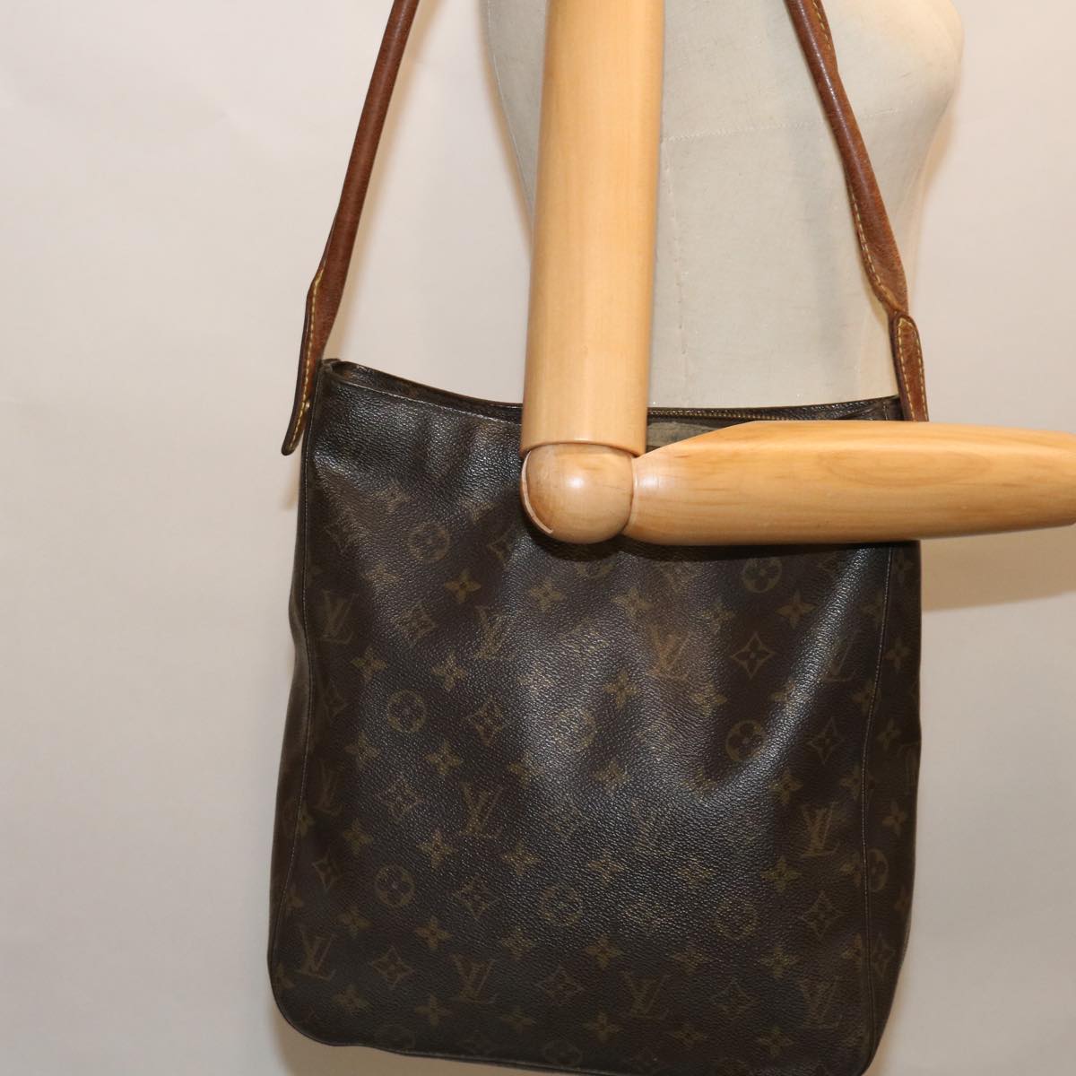 LOUIS VUITTON Monogram Looping GM Shoulder Bag M51145 LV Auth 69244