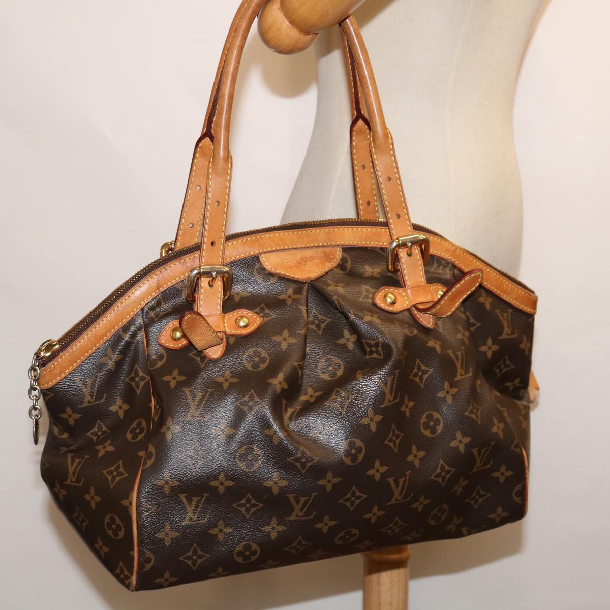 LOUIS VUITTON Monogram Tivoli GM Shoulder Bag M40144 LV Auth 69296