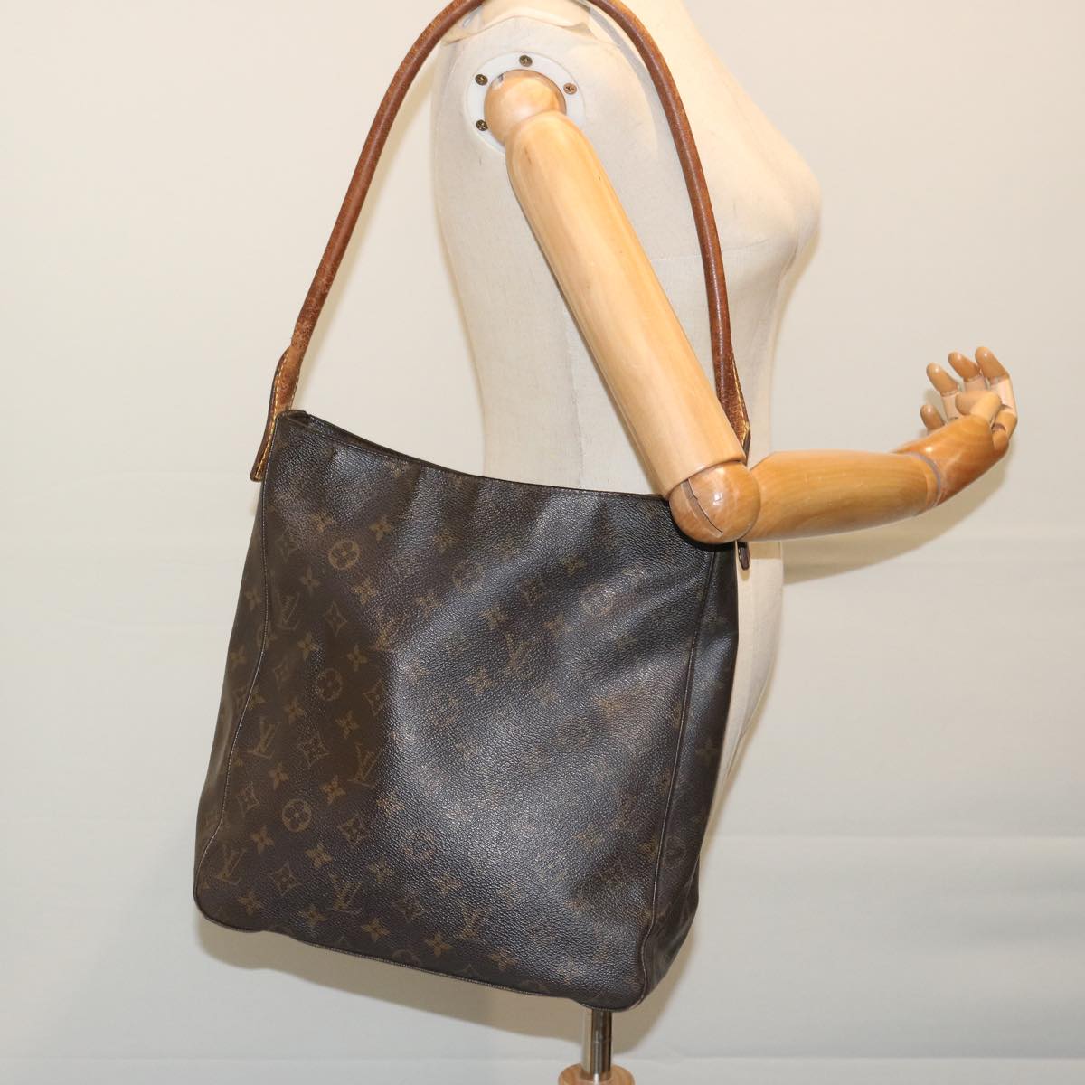 LOUIS VUITTON Monogram Looping GM Shoulder Bag M51145 LV Auth 69299