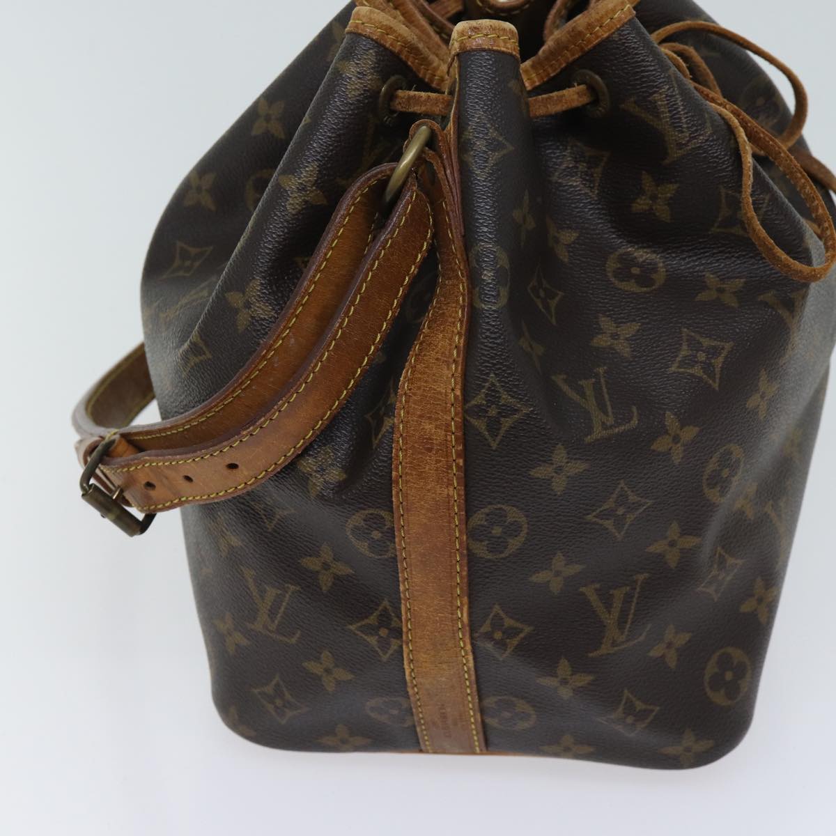 LOUIS VUITTON Monogram Petit Noe Shoulder Bag M42226 LV Auth 69308