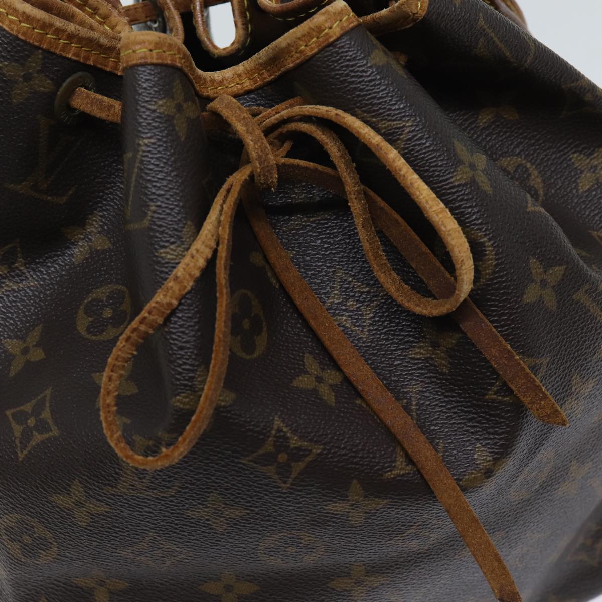 LOUIS VUITTON Monogram Petit Noe Shoulder Bag M42226 LV Auth 69308