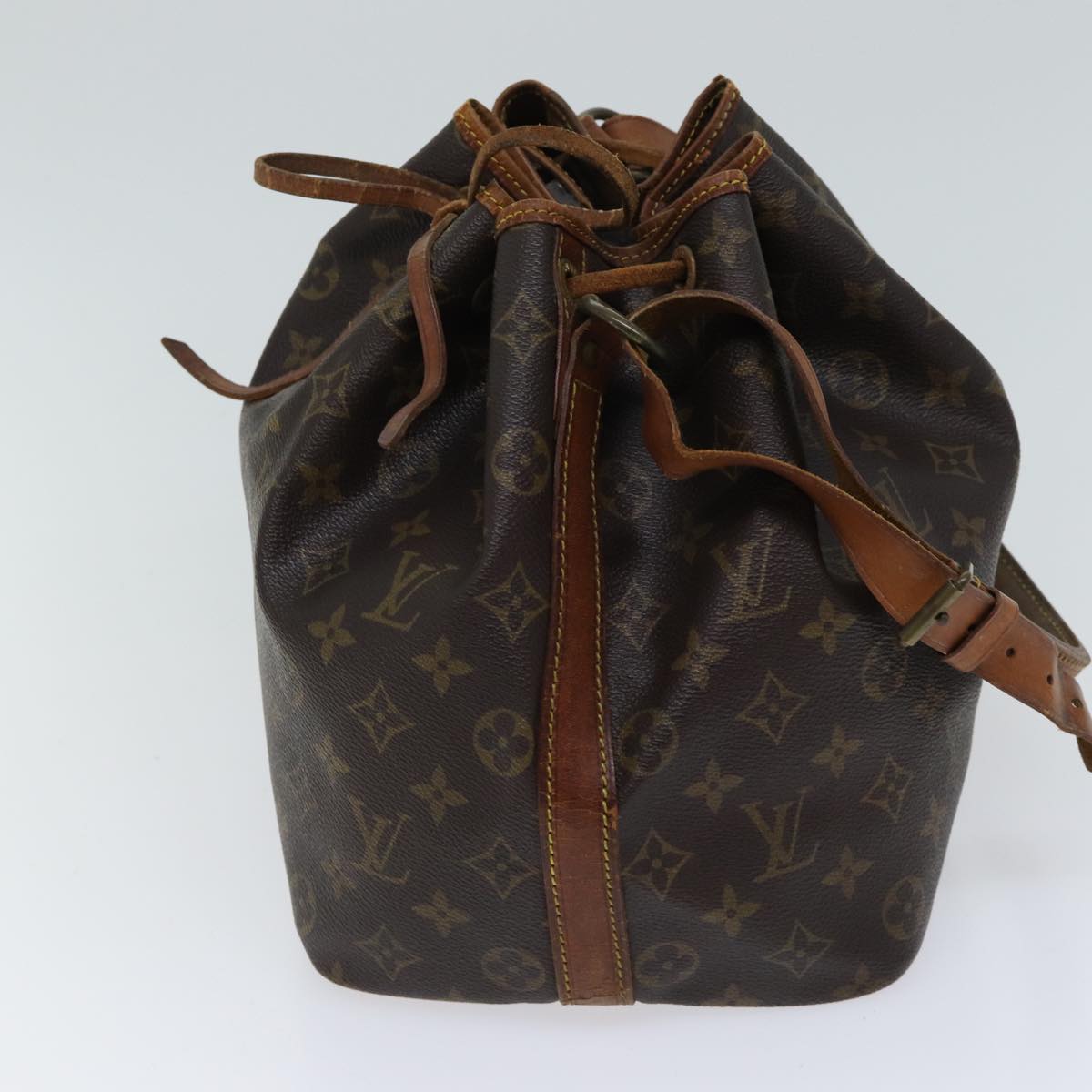 LOUIS VUITTON Monogram Petit Noe Shoulder Bag M42226 LV Auth 69309