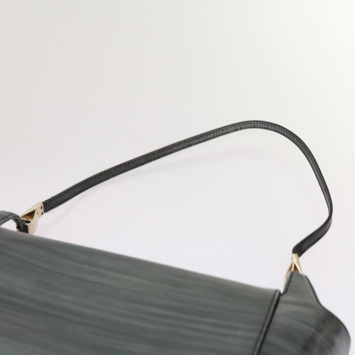 GUCCI Shoulder Bag Patent leather Gray Auth 69419