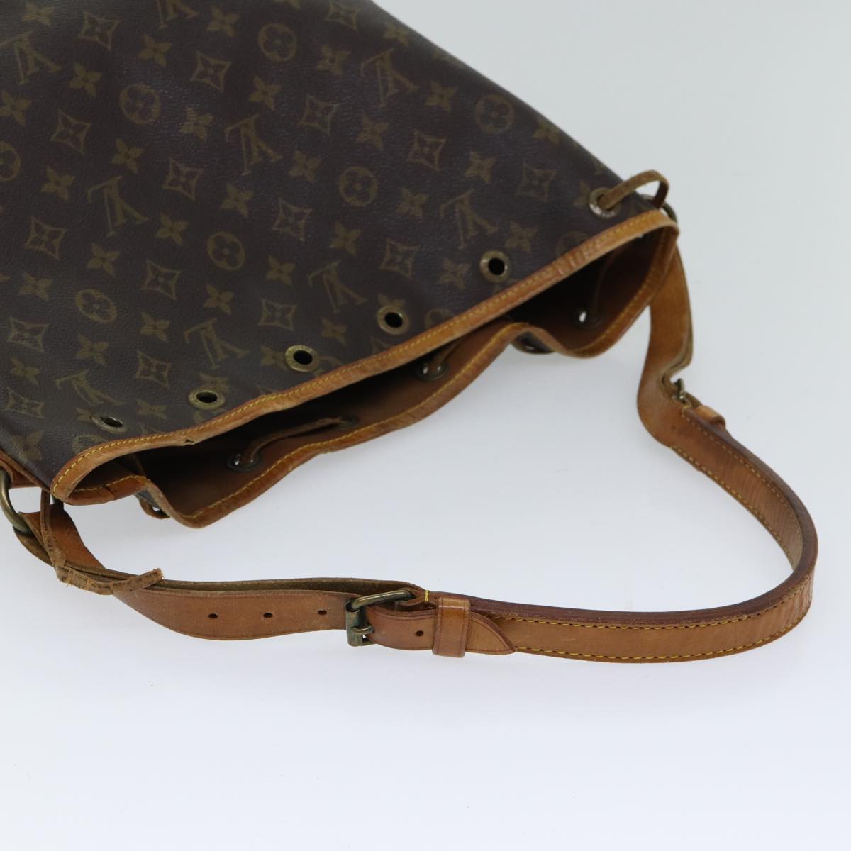 LOUIS VUITTON Monogram Noe Shoulder Bag M42224 LV Auth 69427