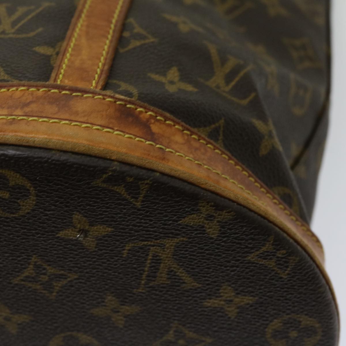 LOUIS VUITTON Monogram Bucket GM Shoulder Bag M42236 LV Auth 69429