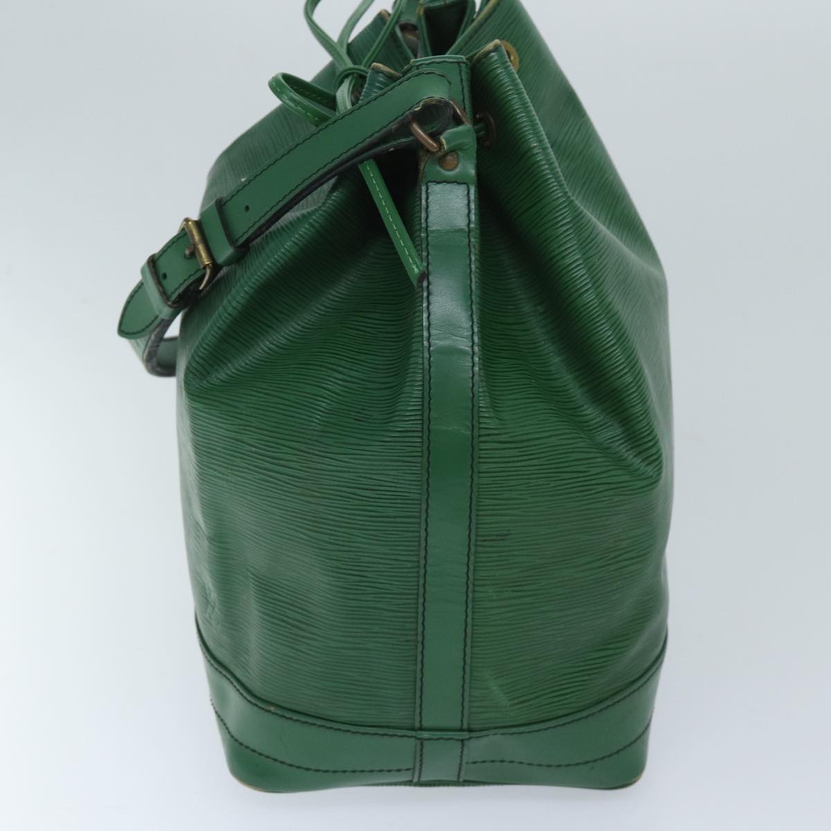 LOUIS VUITTON Epi Noe Shoulder Bag Green M44004 LV Auth 69464