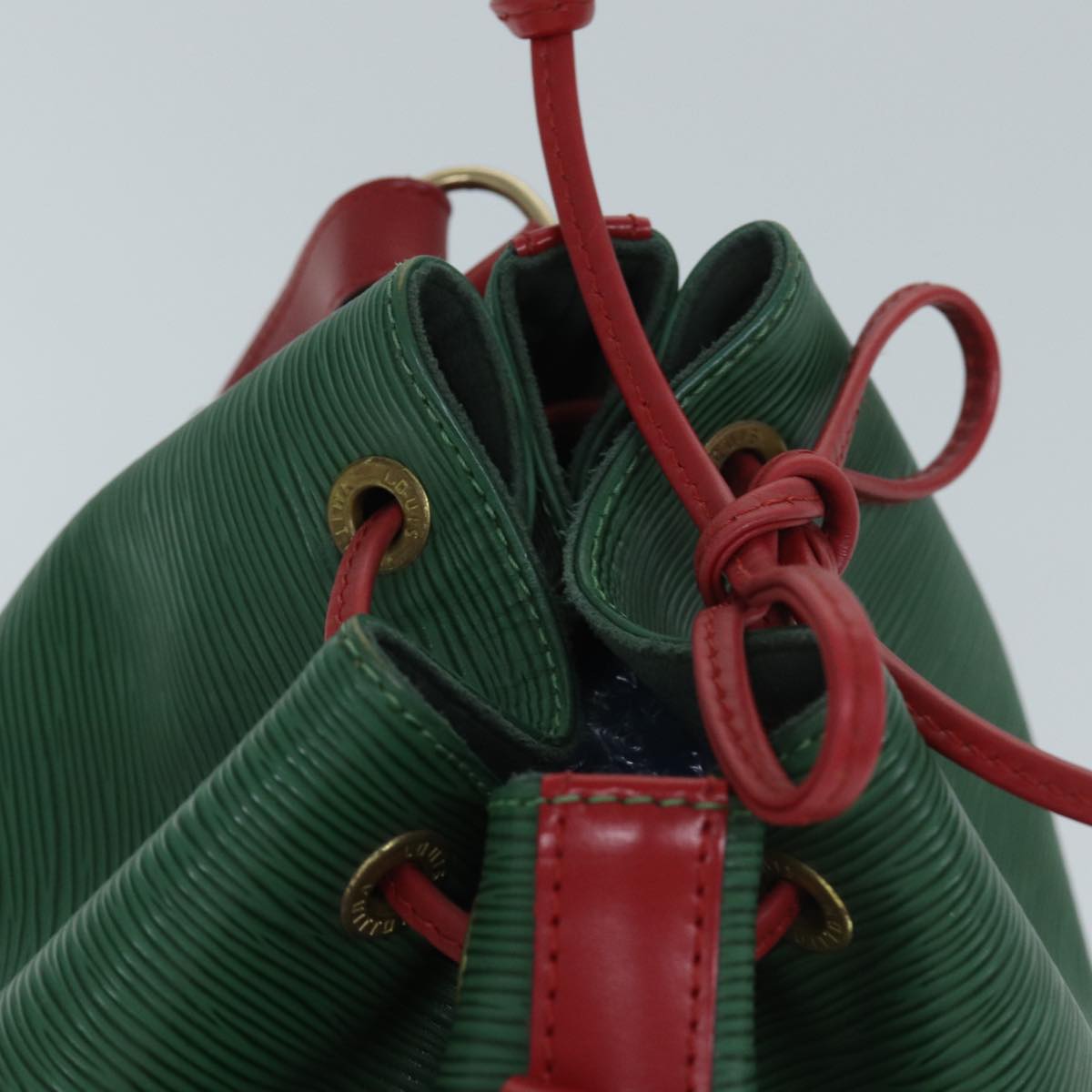 LOUIS VUITTON Epi Petit Noe Shoulder Bag Bicolor Green Red M44147 LV Auth 69465