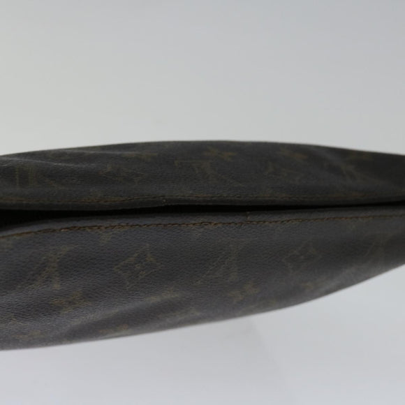 LOUIS VUITTON Monogram Poche Toilette 26 Pouch M47542 LV Auth 69516