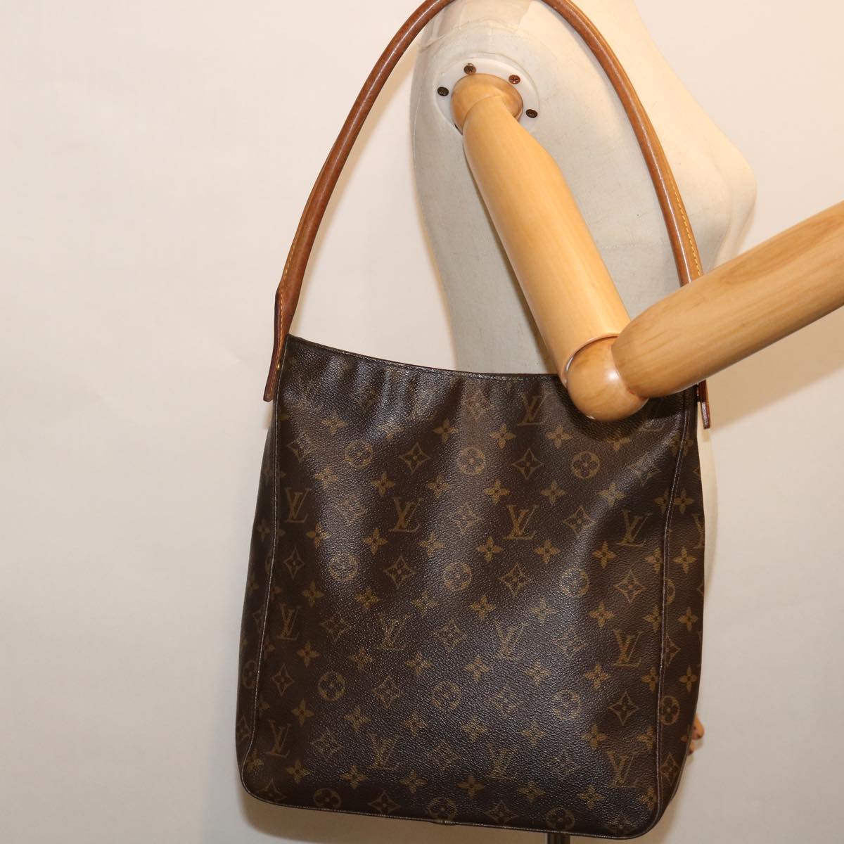 LOUIS VUITTON Monogram Looping GM Shoulder Bag M51145 LV Auth 69564