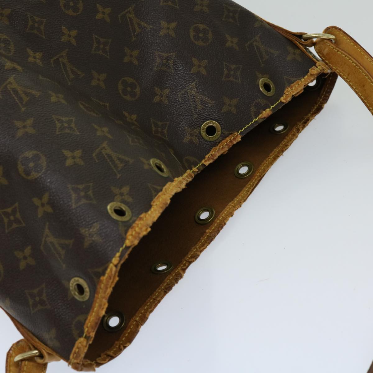 LOUIS VUITTON Monogram Noe Shoulder Bag M42224 LV Auth 69578