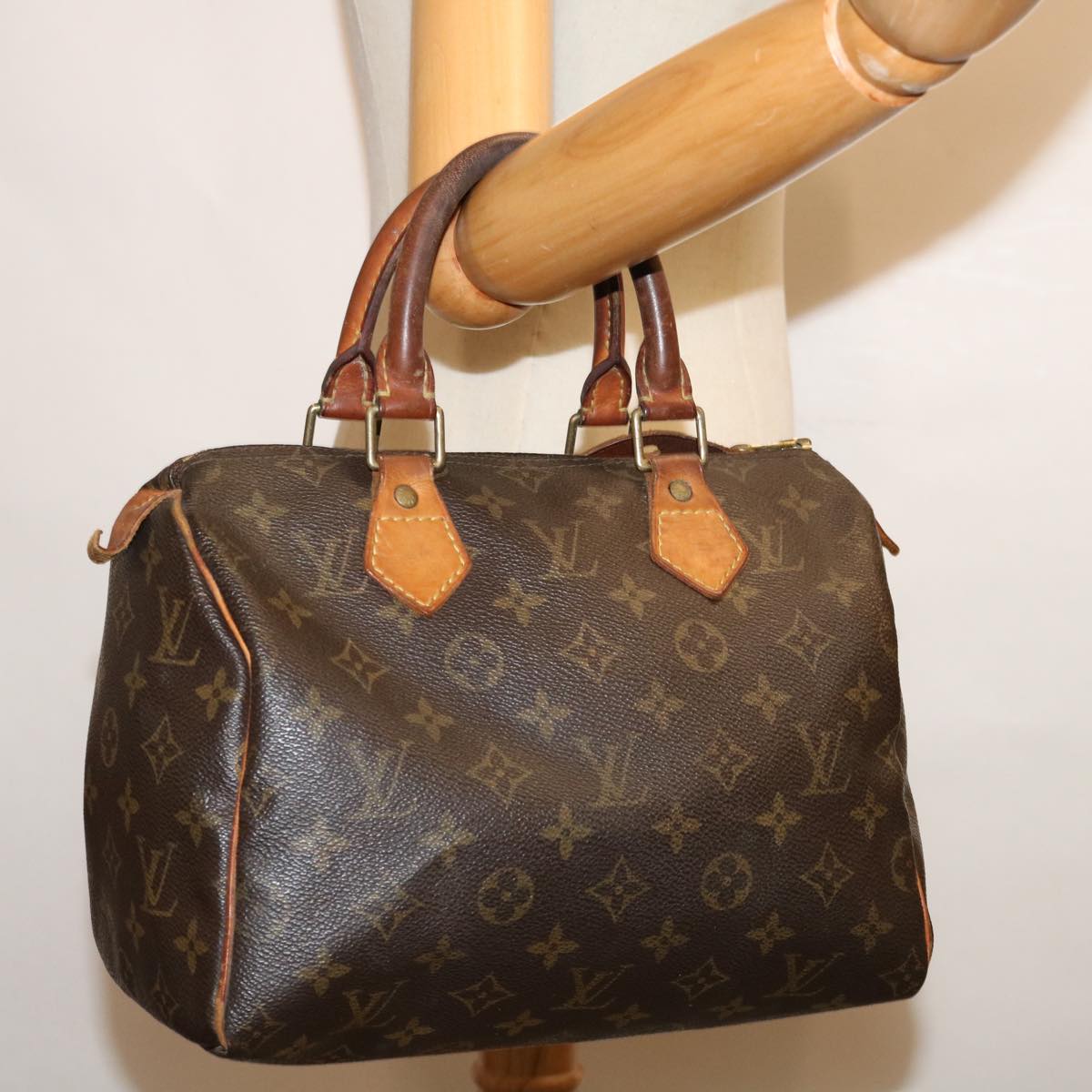 LOUIS VUITTON Monogram Speedy 25 Hand Bag M41528 LV Auth 69707