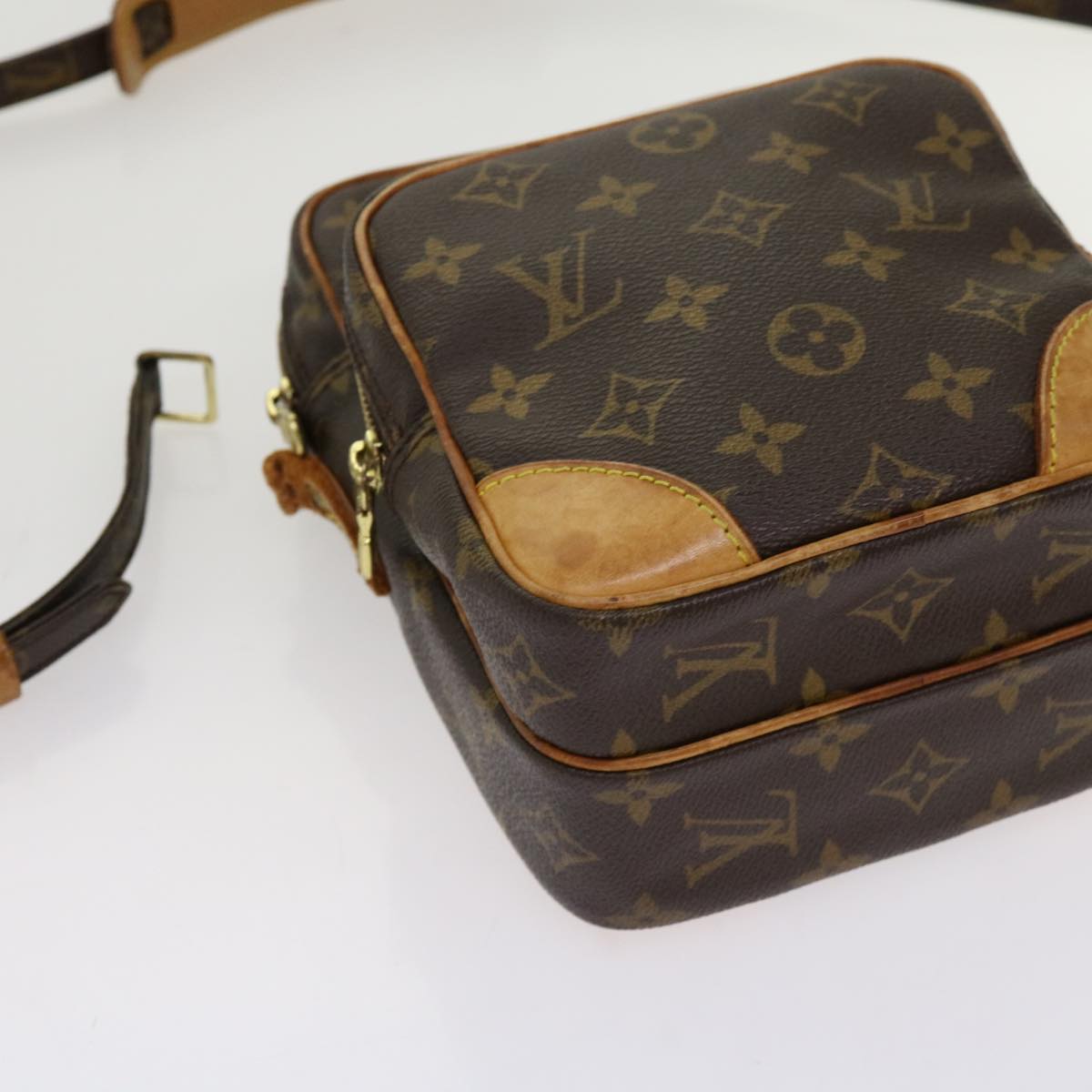 LOUIS VUITTON Monogram Amazon Shoulder Bag M45236 LV Auth 69715