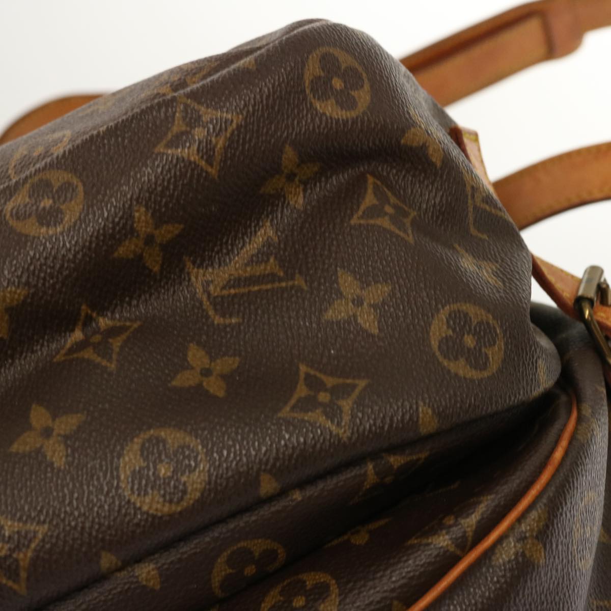 LOUIS VUITTON Monogram Saumur 35 Shoulder Bag M42254 LV Auth 69757