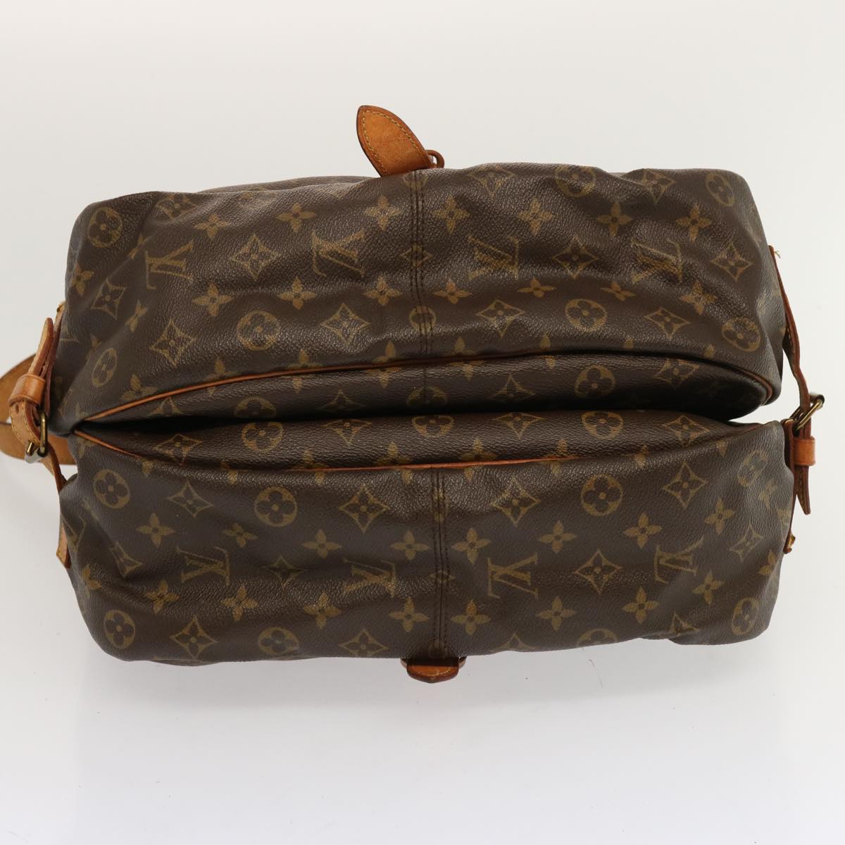 LOUIS VUITTON Monogram Saumur 35 Shoulder Bag M42254 LV Auth 69757