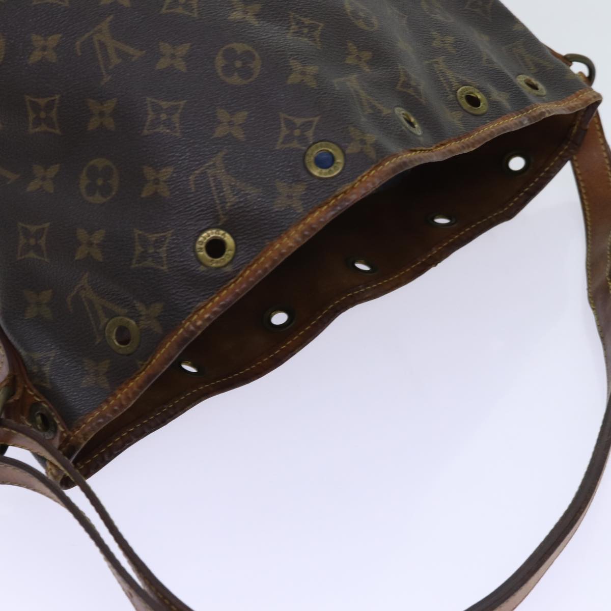 LOUIS VUITTON Monogram Petit Noe Shoulder Bag M42226 LV Auth 69760