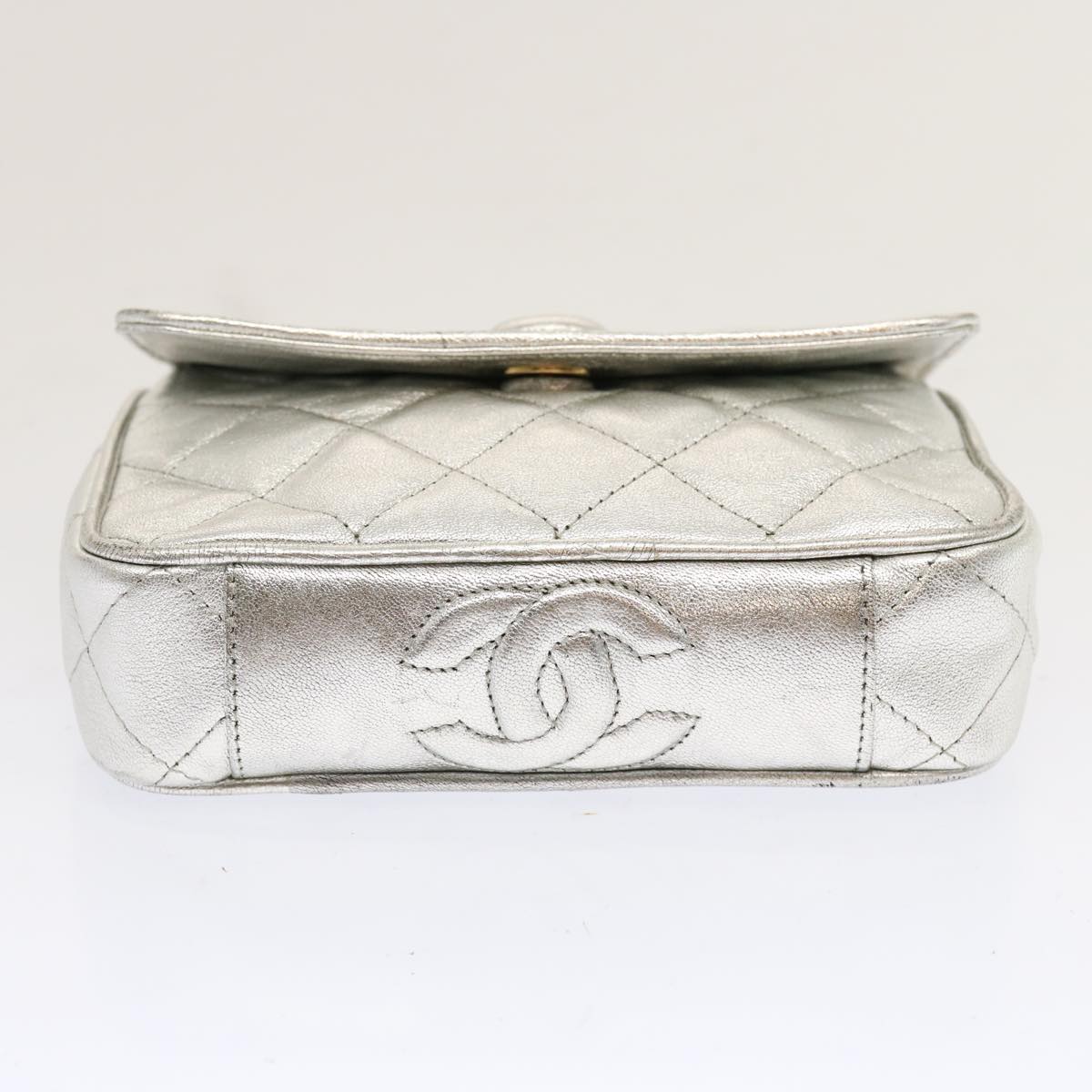 CHANEL Chain Shoulder Bag Leather Silver CC Auth 69855