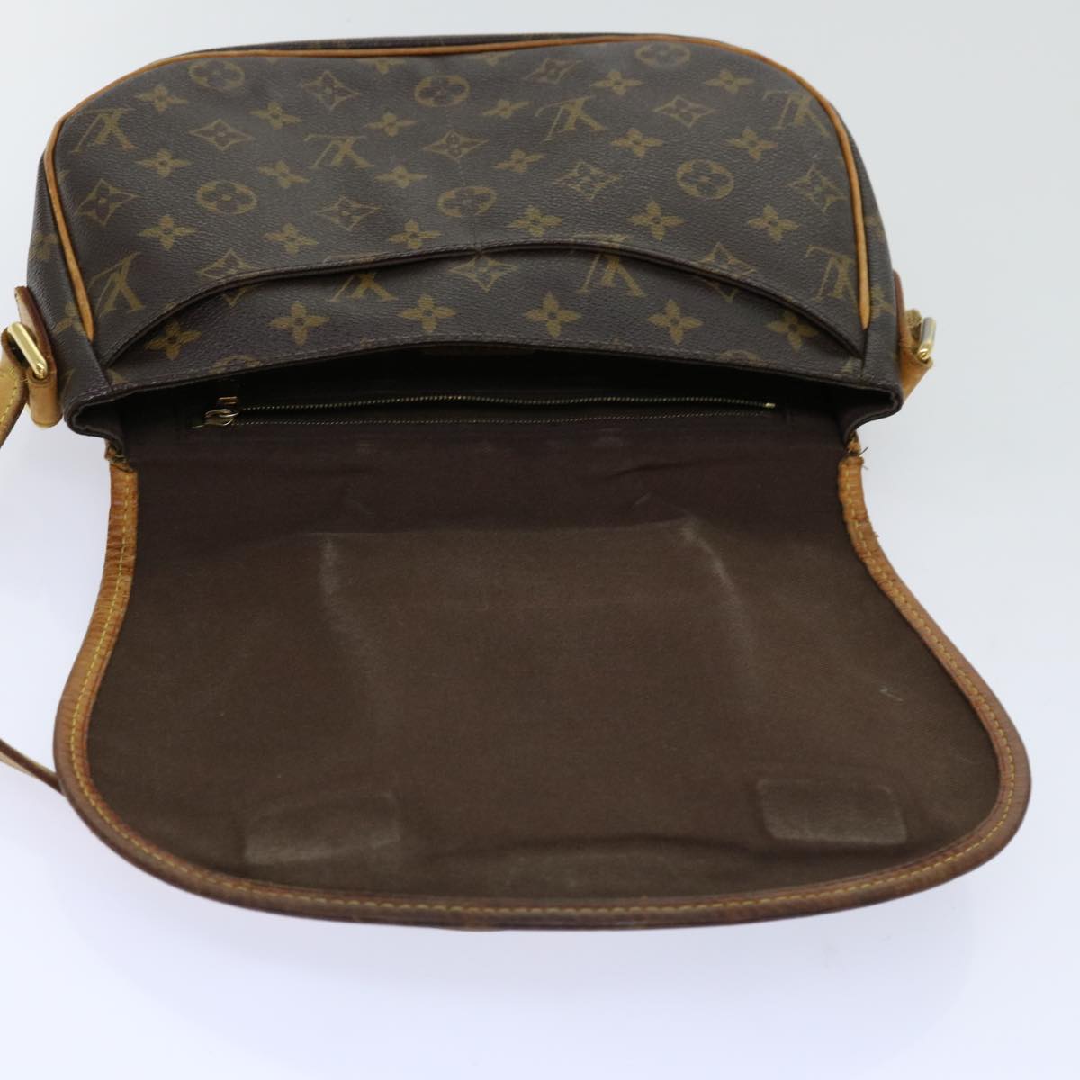 LOUIS VUITTON Monogram Menilmontant PM Shoulder Bag M40474 LV Auth 69878