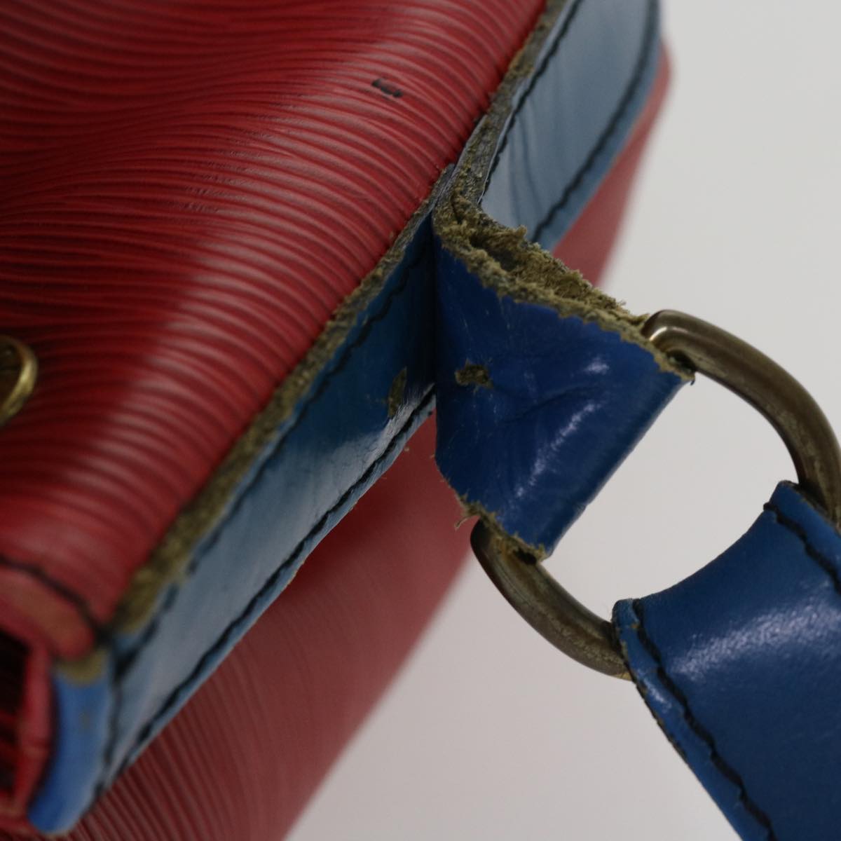 LOUIS VUITTON Epi Noe Shoulder Bag Bicolor Red Blue M44084 LV Auth 69903