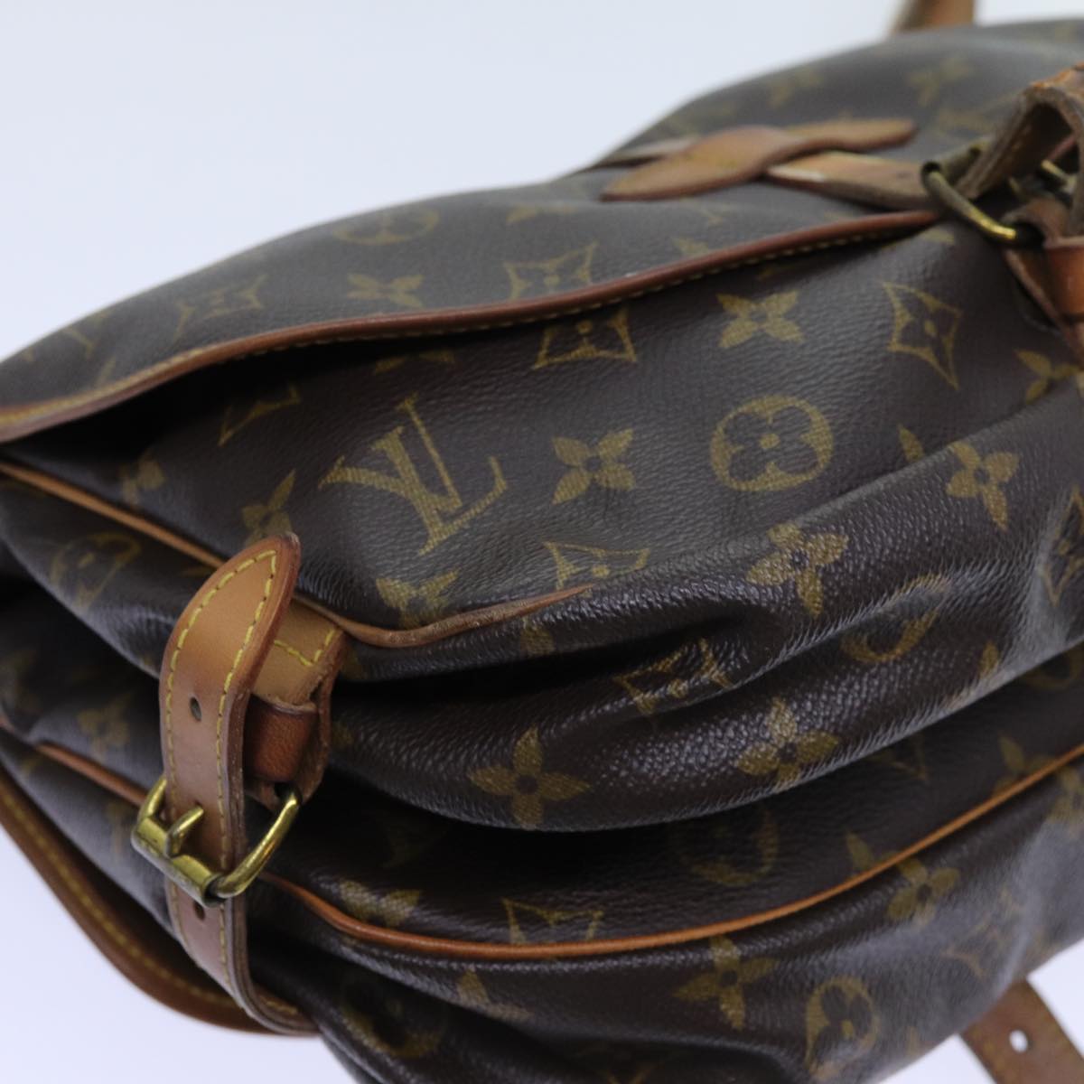 LOUIS VUITTON Monogram Saumur 30 Shoulder Bag M42256 LV Auth 70067