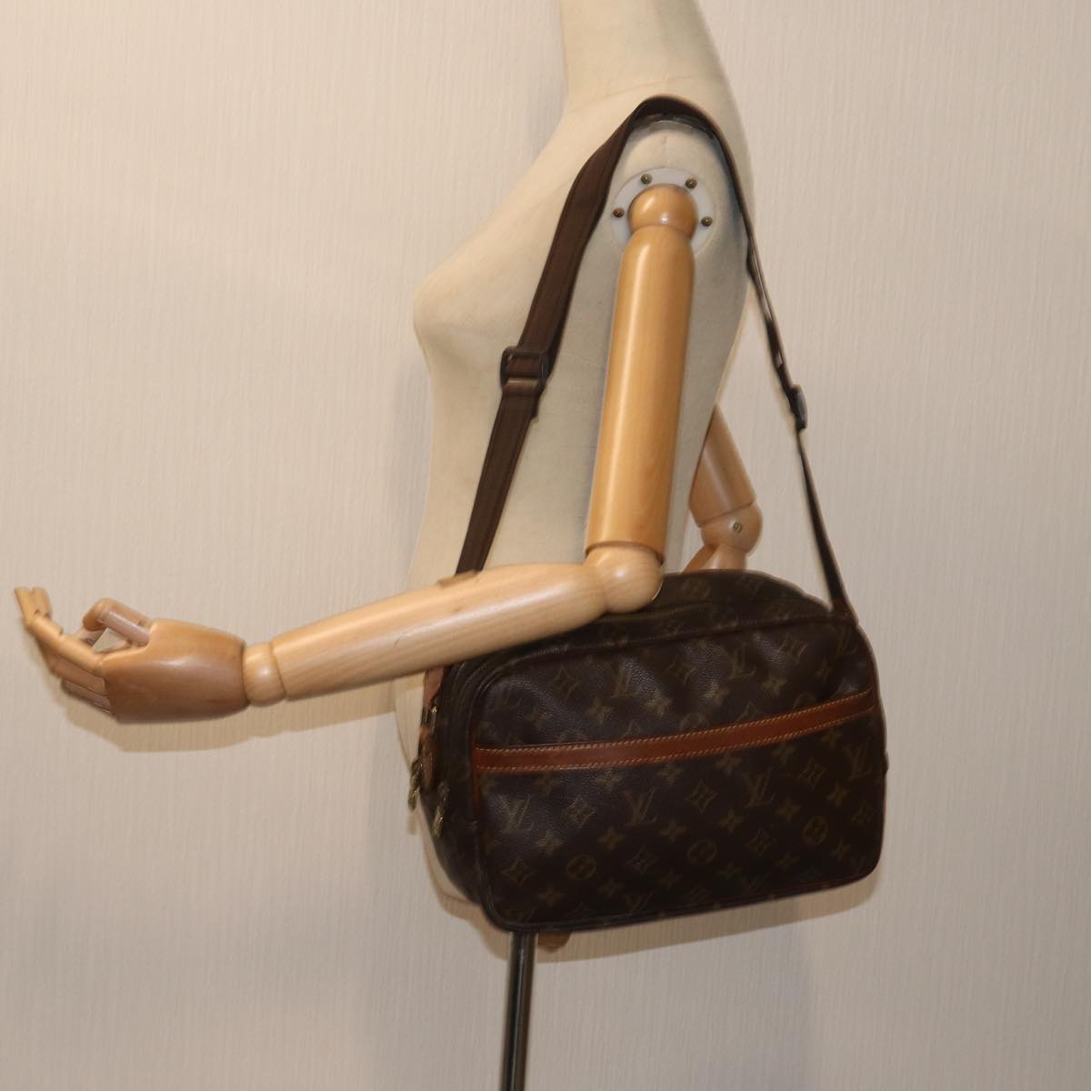 LOUIS VUITTON Monogram Reporter PM Shoulder Bag M45254 LV Auth 70068