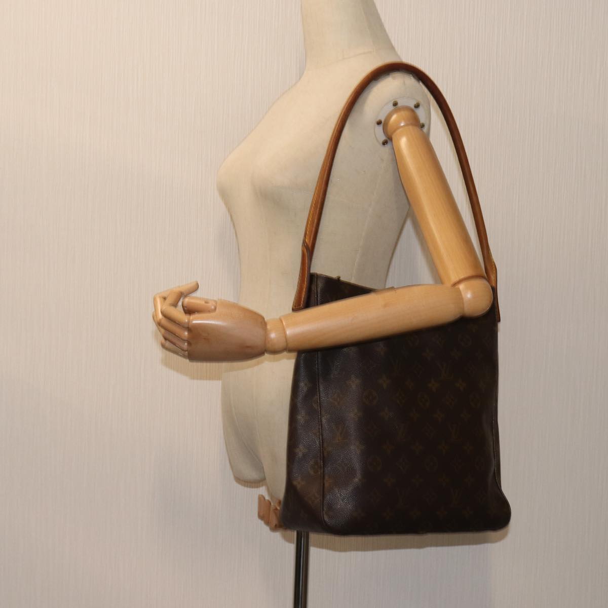 LOUIS VUITTON Monogram Looping GM Shoulder Bag M51145 LV Auth 70073