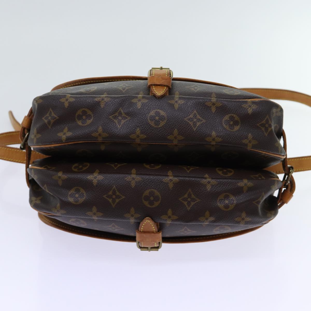 LOUIS VUITTON Monogram Saumur 30 Shoulder Bag M42256 LV Auth 70247