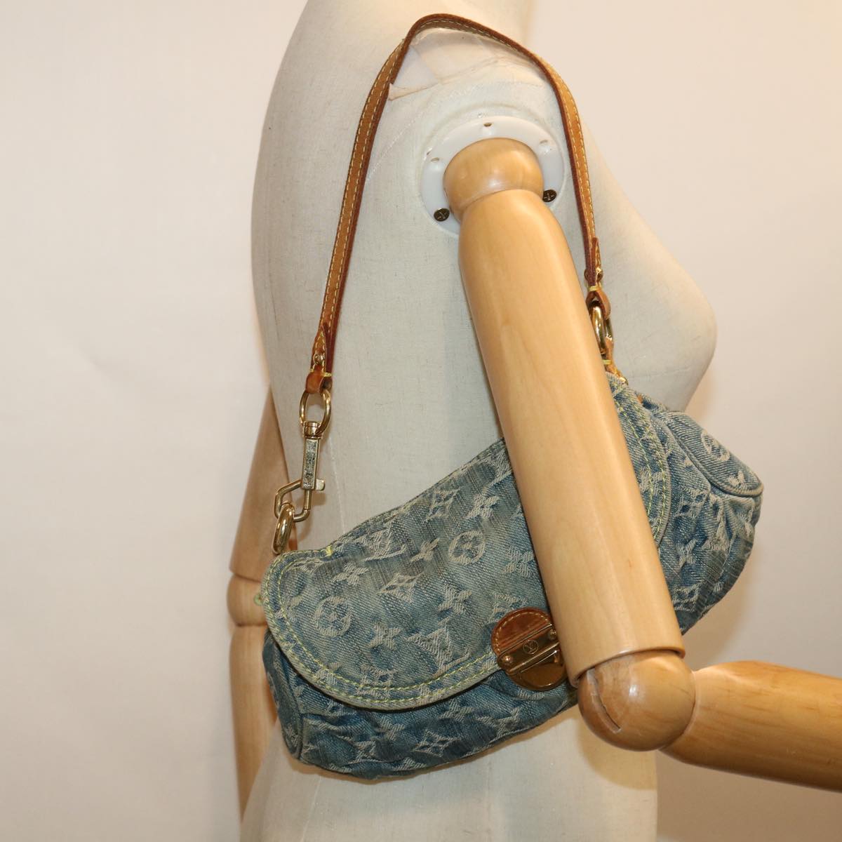 LOUIS VUITTON Monogram Denim Mini Preity Shoulder Bag Blue M95050 LV Auth 70252