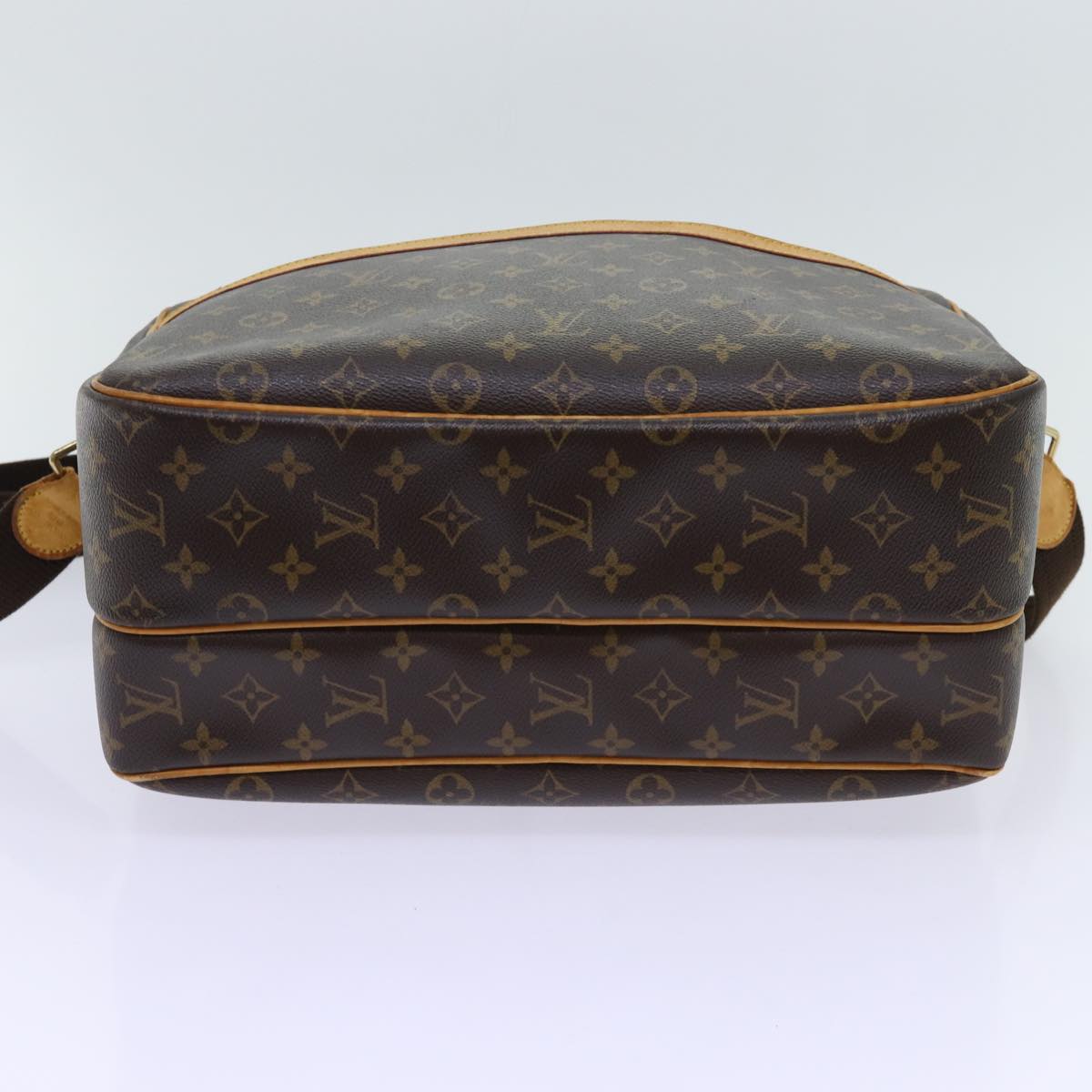 LOUIS VUITTON Monogram Reporter GM Shoulder Bag M45252 LV Auth 70267