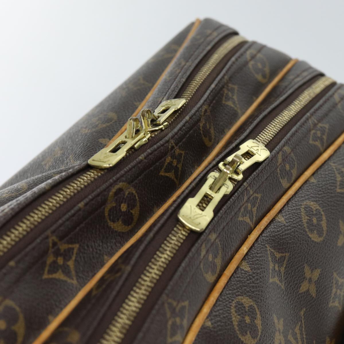 LOUIS VUITTON Monogram Reporter GM Shoulder Bag M45252 LV Auth 70267