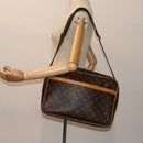 LOUIS VUITTON Monogram Reporter GM Shoulder Bag M45252 LV Auth 70267-26