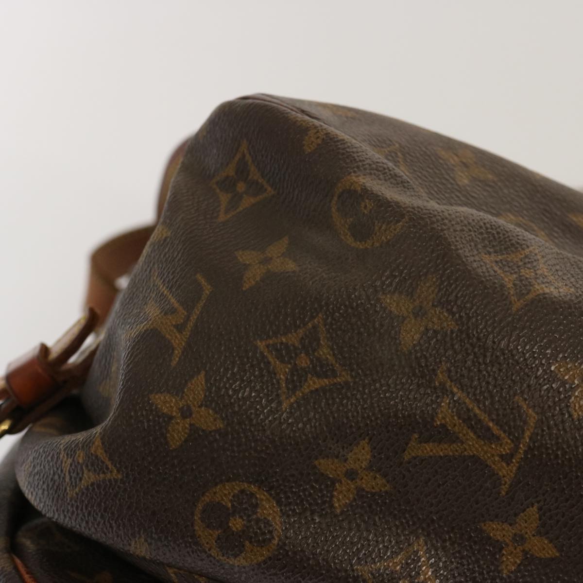 LOUIS VUITTON Monogram Saumur 35 Shoulder Bag M42254 LV Auth 70341